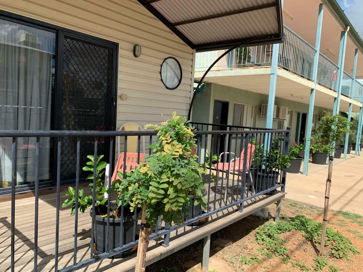 Longreach Most Central Motel Ngoại thất bức ảnh